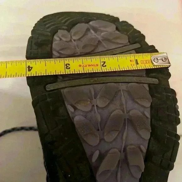 Keen Black Lace Up Boots - Picture 9 of 9